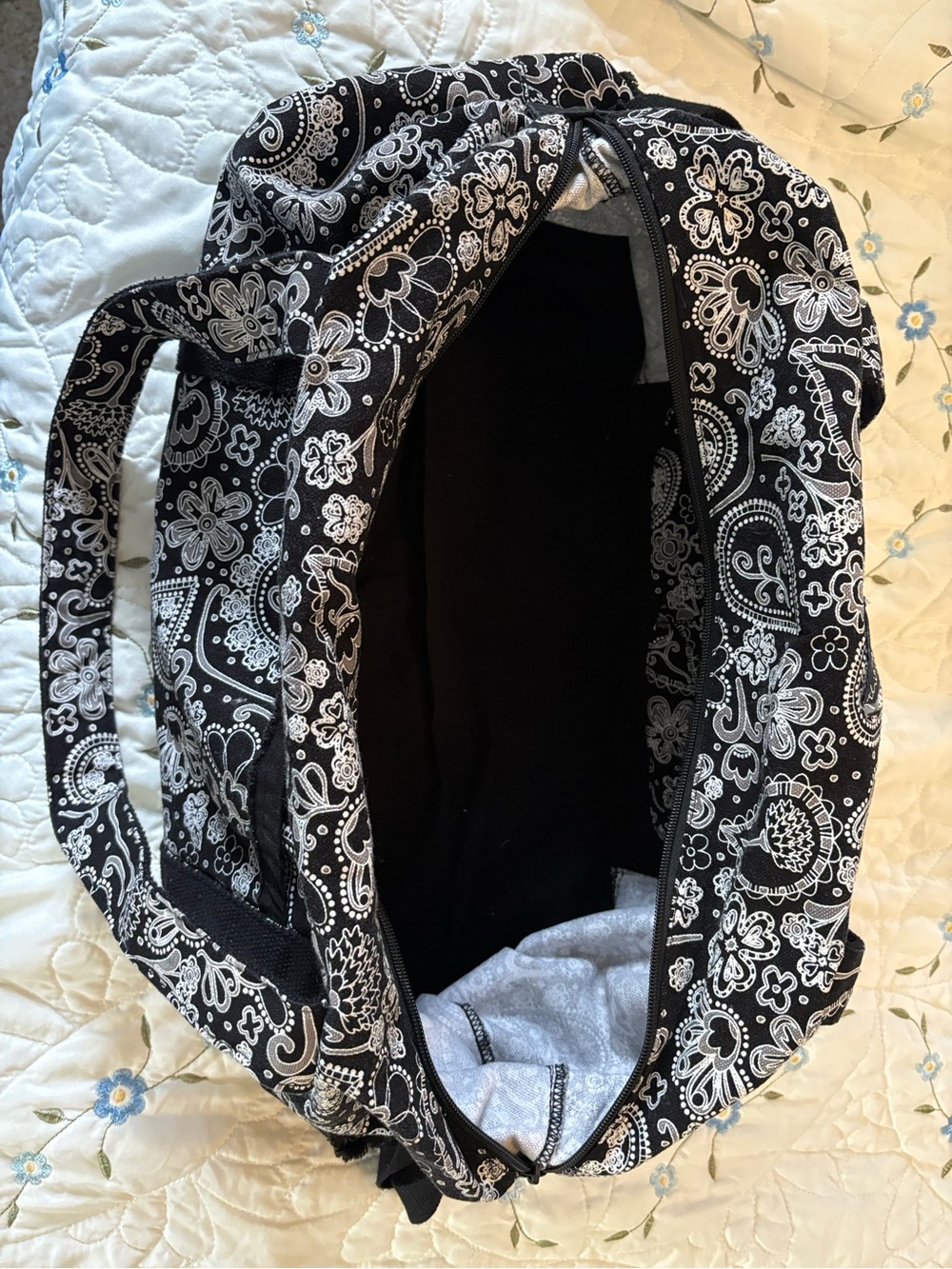 Thirty-One Weekender Tote Bag - Picture 7 of 7
